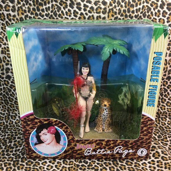 Dark Horse Comics Jungle Bettie Page Posable Figure - Picture 1 of 8